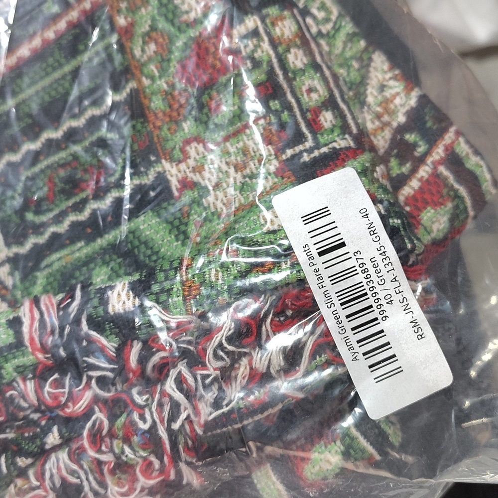 Colorful Patterned Tapestry Pants - Picture 7 of 7